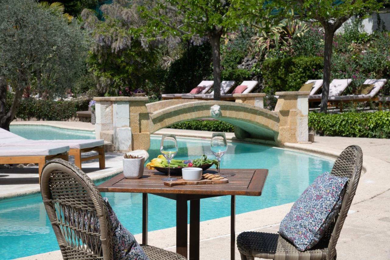 Hotel Les Messugues Saint-Paul-de-Vence Bagian luar foto