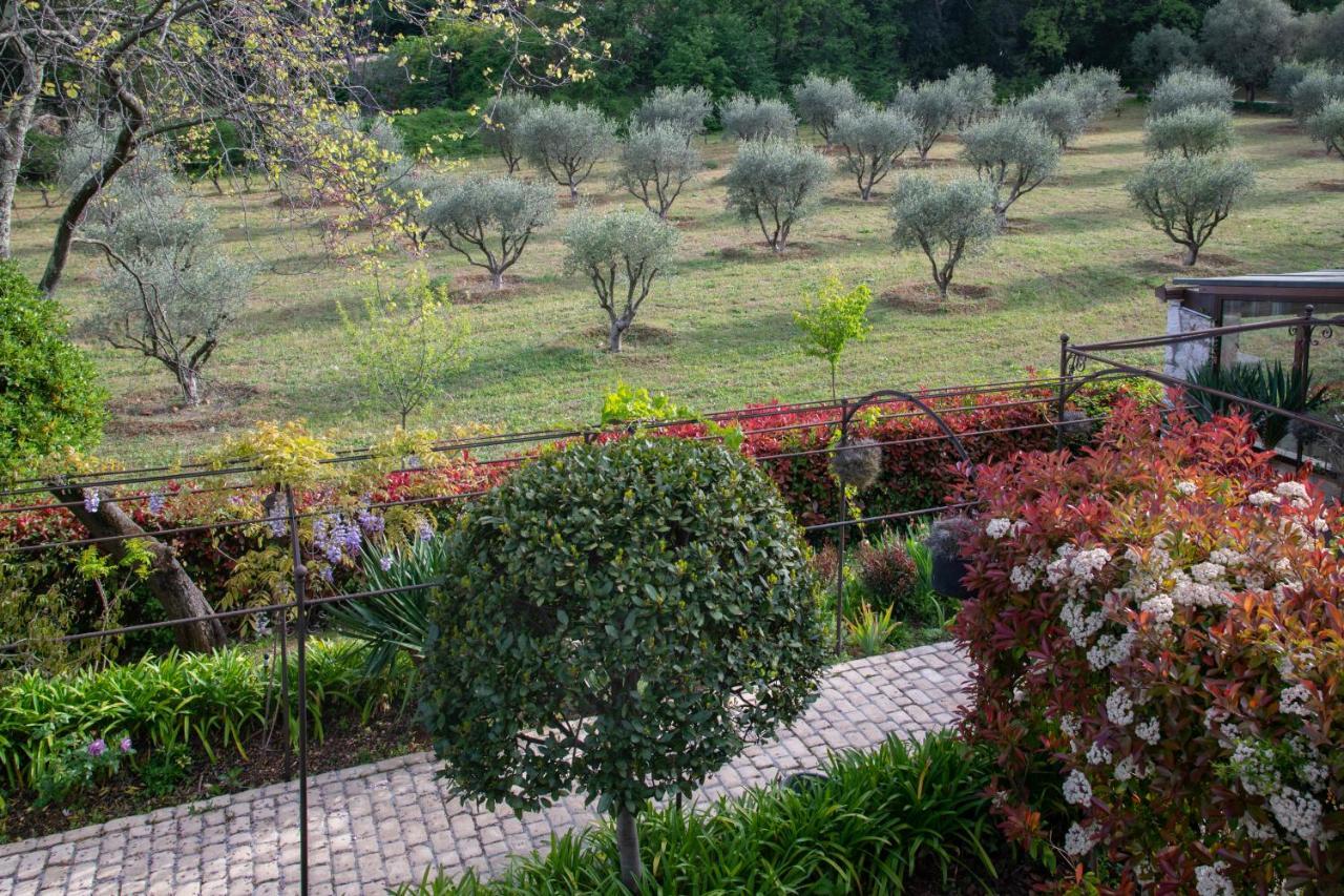 Hotel Les Messugues Saint-Paul-de-Vence Bagian luar foto