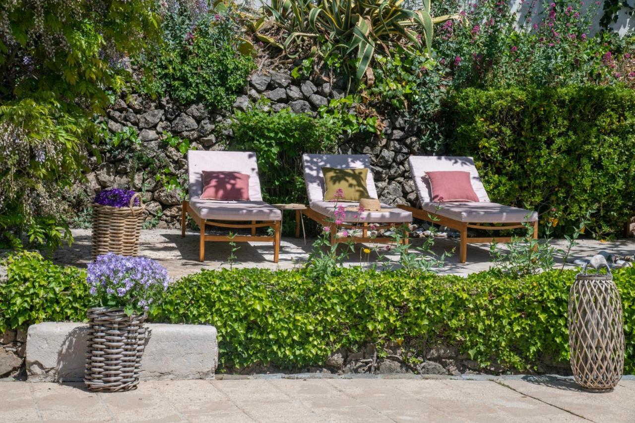 Hotel Les Messugues Saint-Paul-de-Vence Bagian luar foto