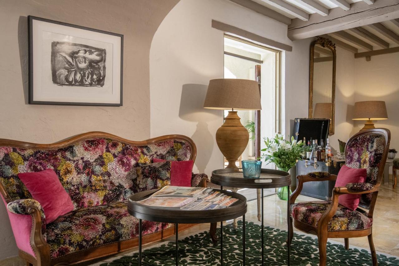 Hotel Les Messugues Saint-Paul-de-Vence Bagian luar foto